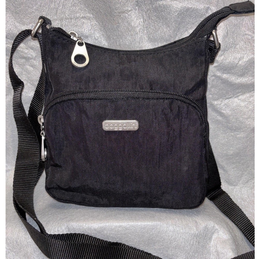 BAGGALLINI Joey Bagg Crossbody Purse Black Leopard Nylon Travel Zip Pockets